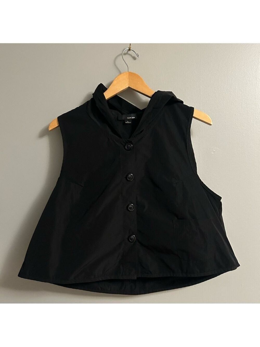 Sun Kim Black Sleeveless Button-Up Hooded Vest Large